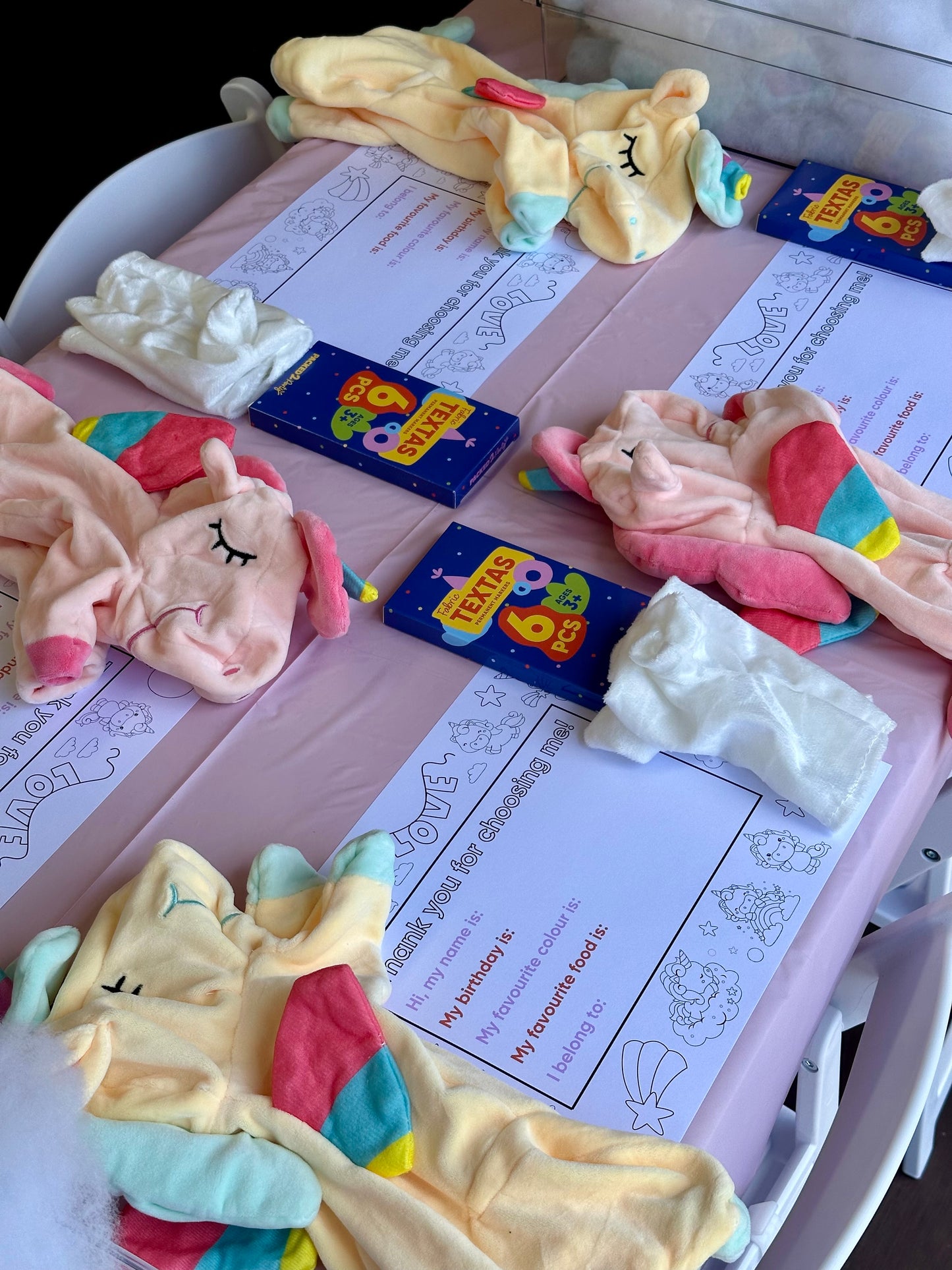 BUILD A UNICORN EXPERIENCE